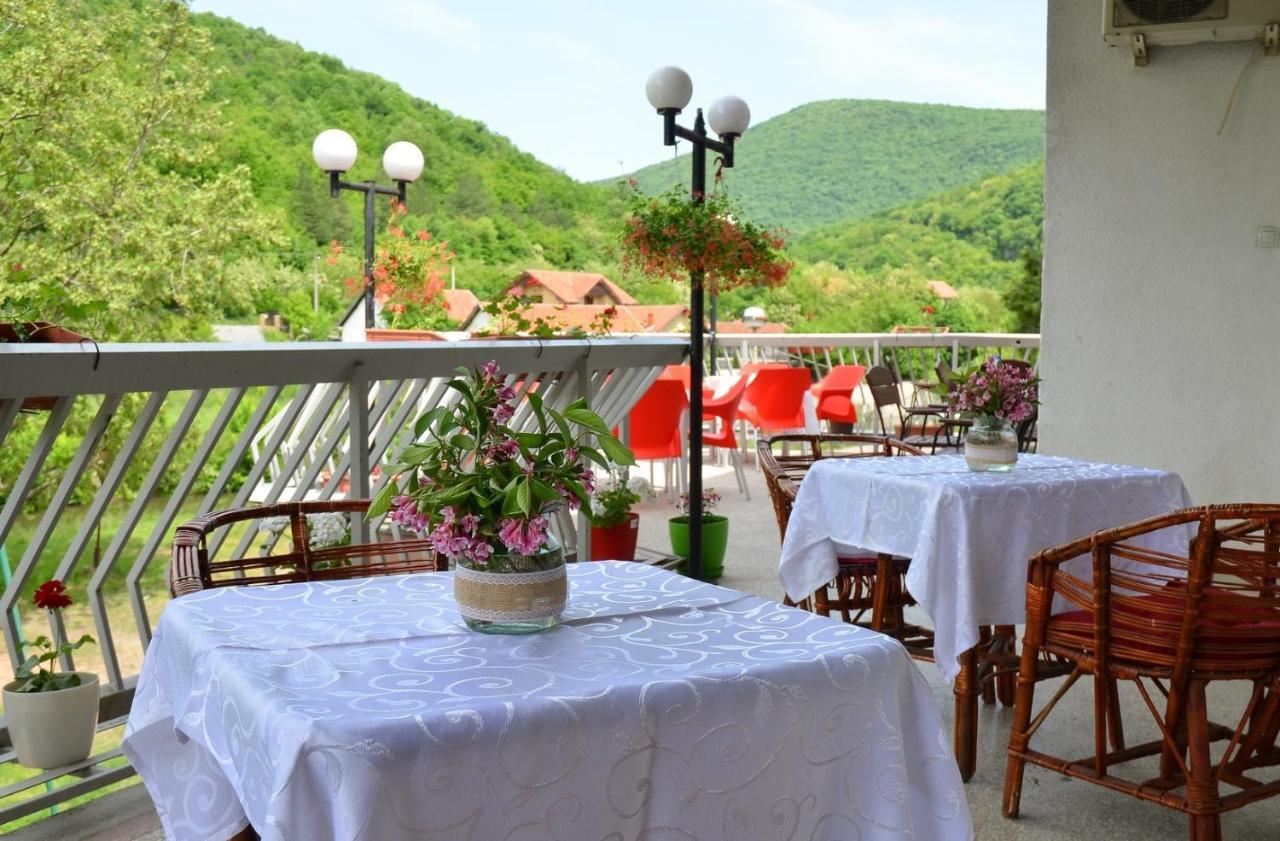 Hotel Resava Despotovac Exterior photo
